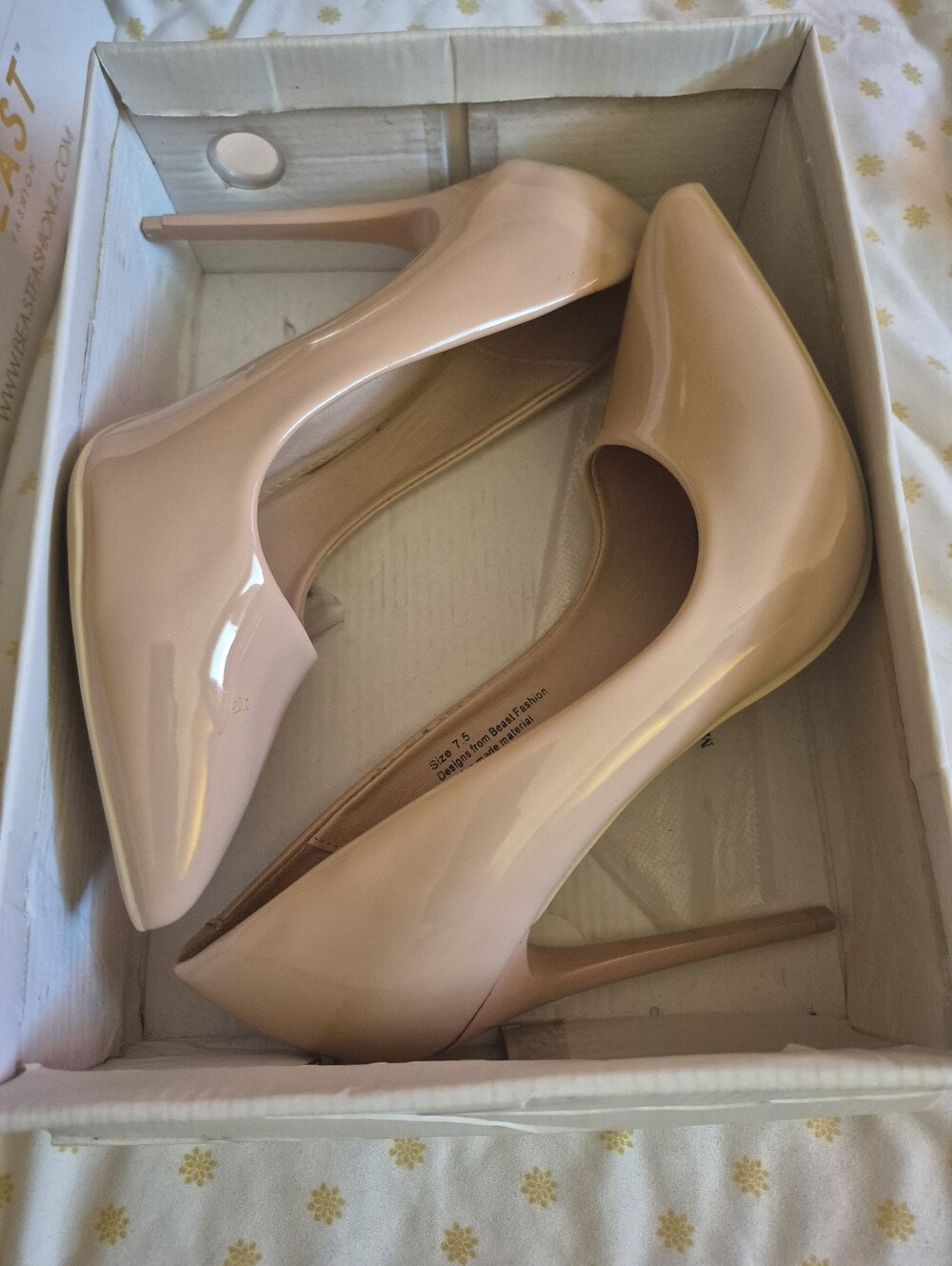 BEAST FASHION Nude Patent Pointed-Toe Stiletto Pumps